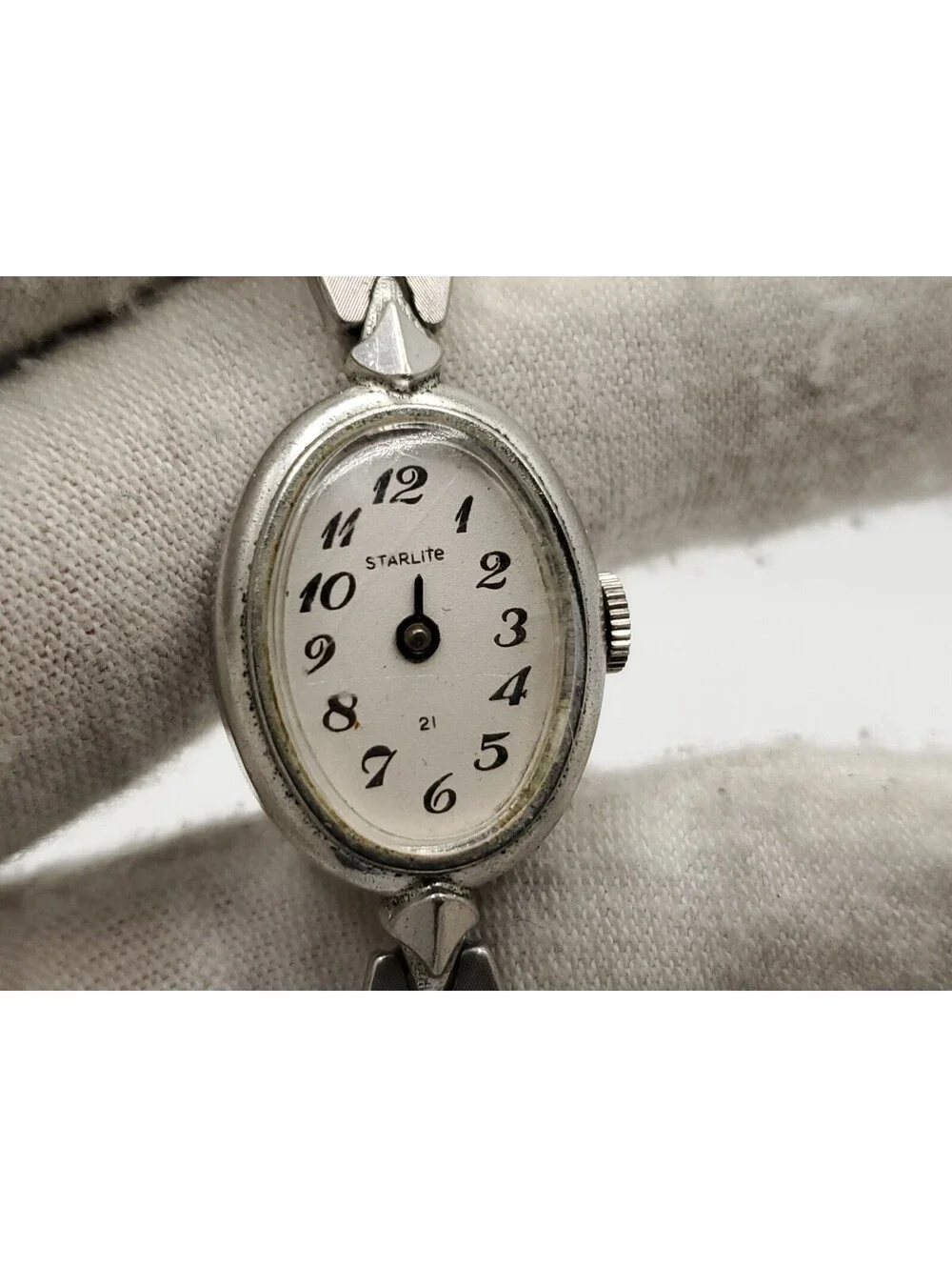 Vintage Elgin Starlite Mechanical 21J Womens Watch Running Please Read 15mm